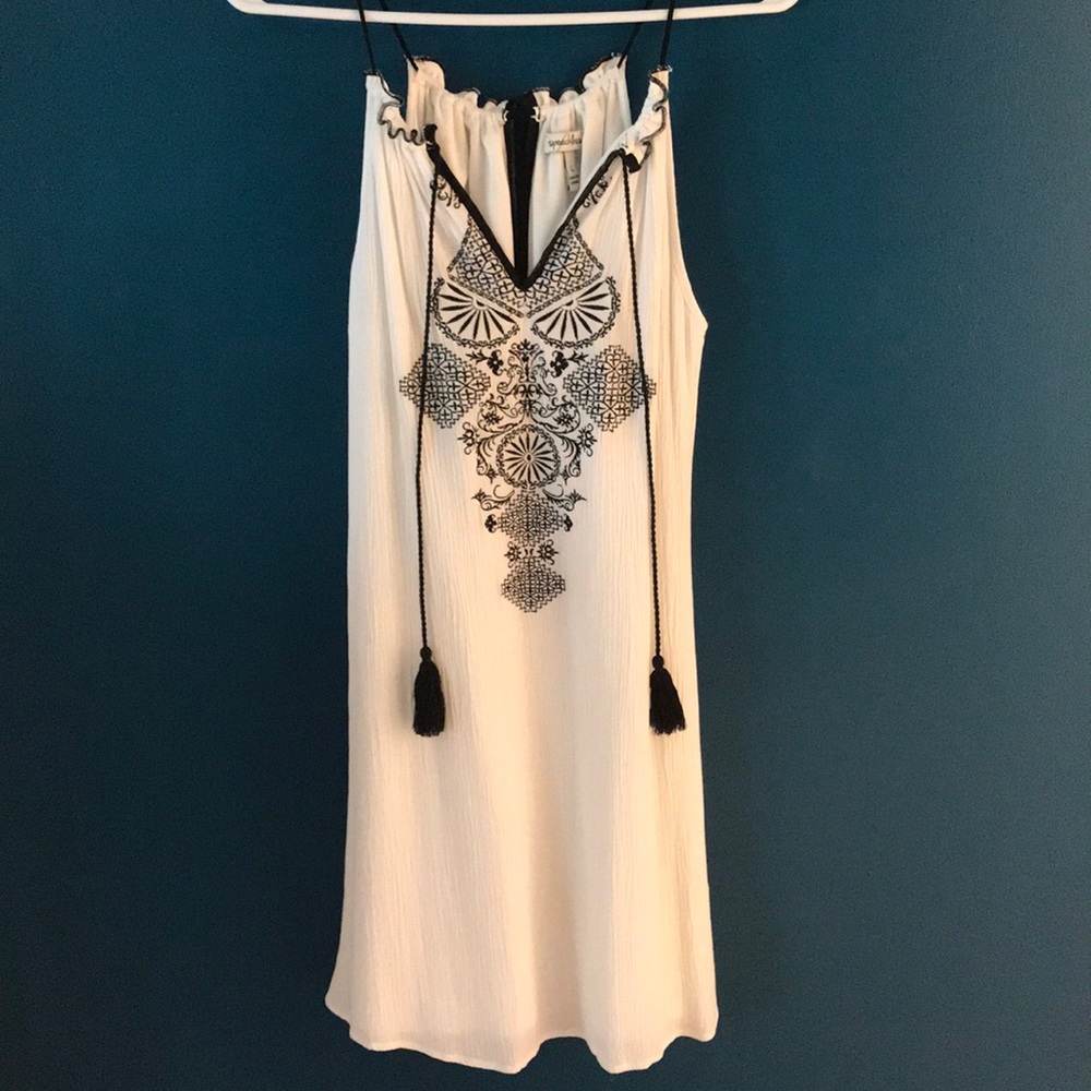 White embroidered Mini dress